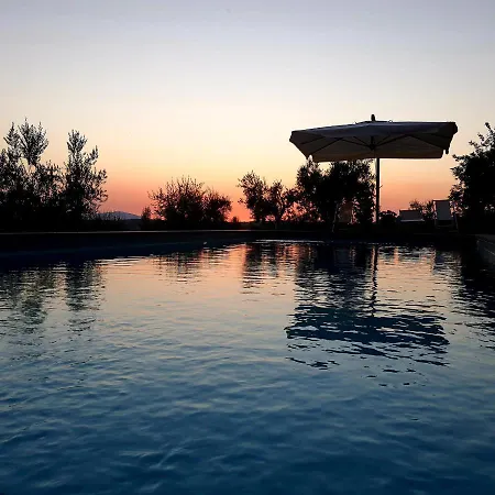 Casale Druida Bed & Breakfast *